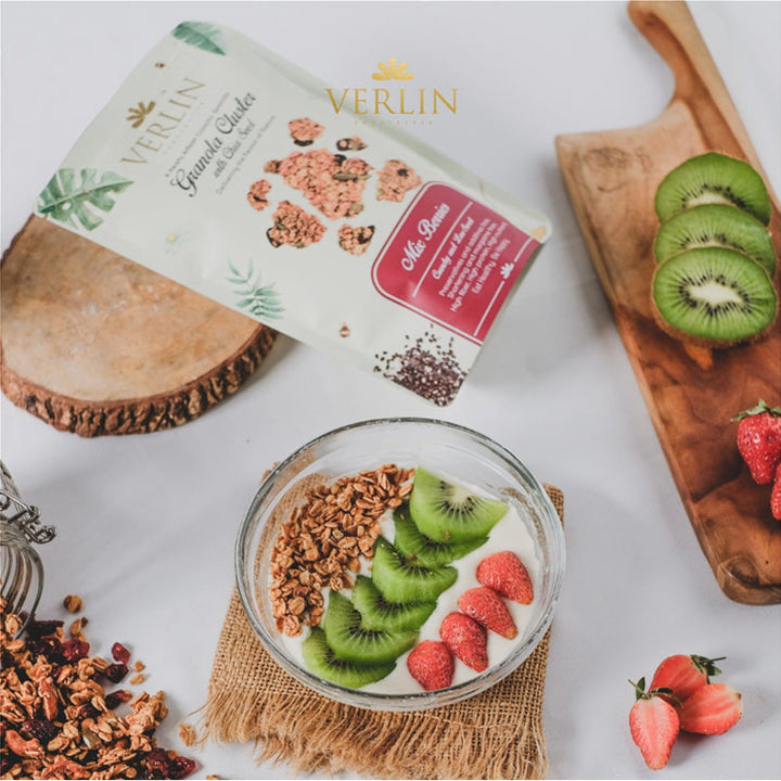 VERLIN Granola Cluster with Chia Seed Mix Berries 150g